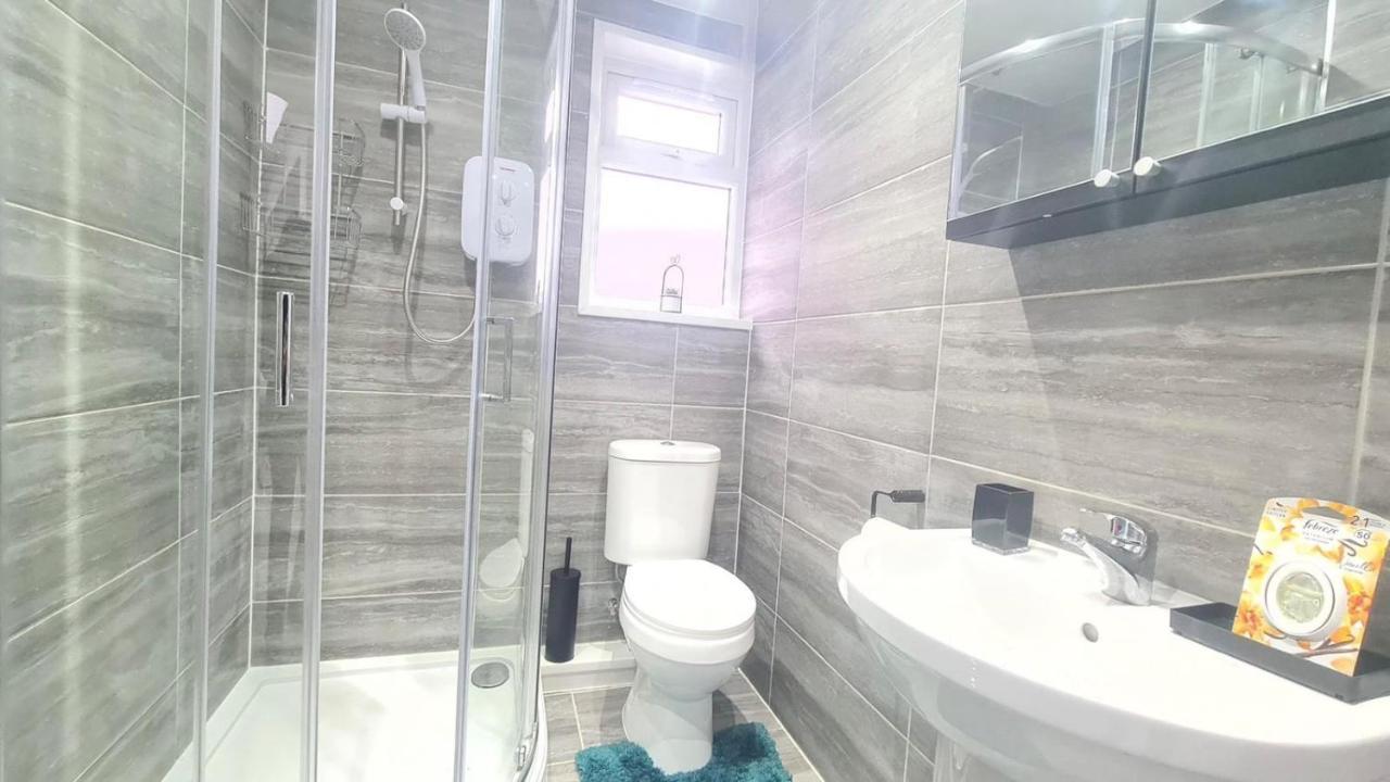 Cosy Single Room In Manor Park London Exterior foto
